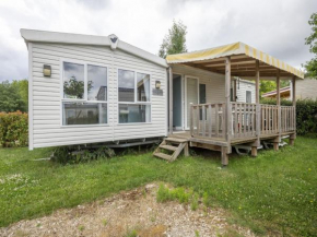 Mobile home in Veuzain-sur-Loire with garden